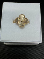 Anillo de flor 10k